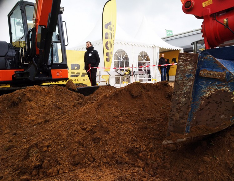 Xsite PRO Excavation system Demo at MOBA Booth